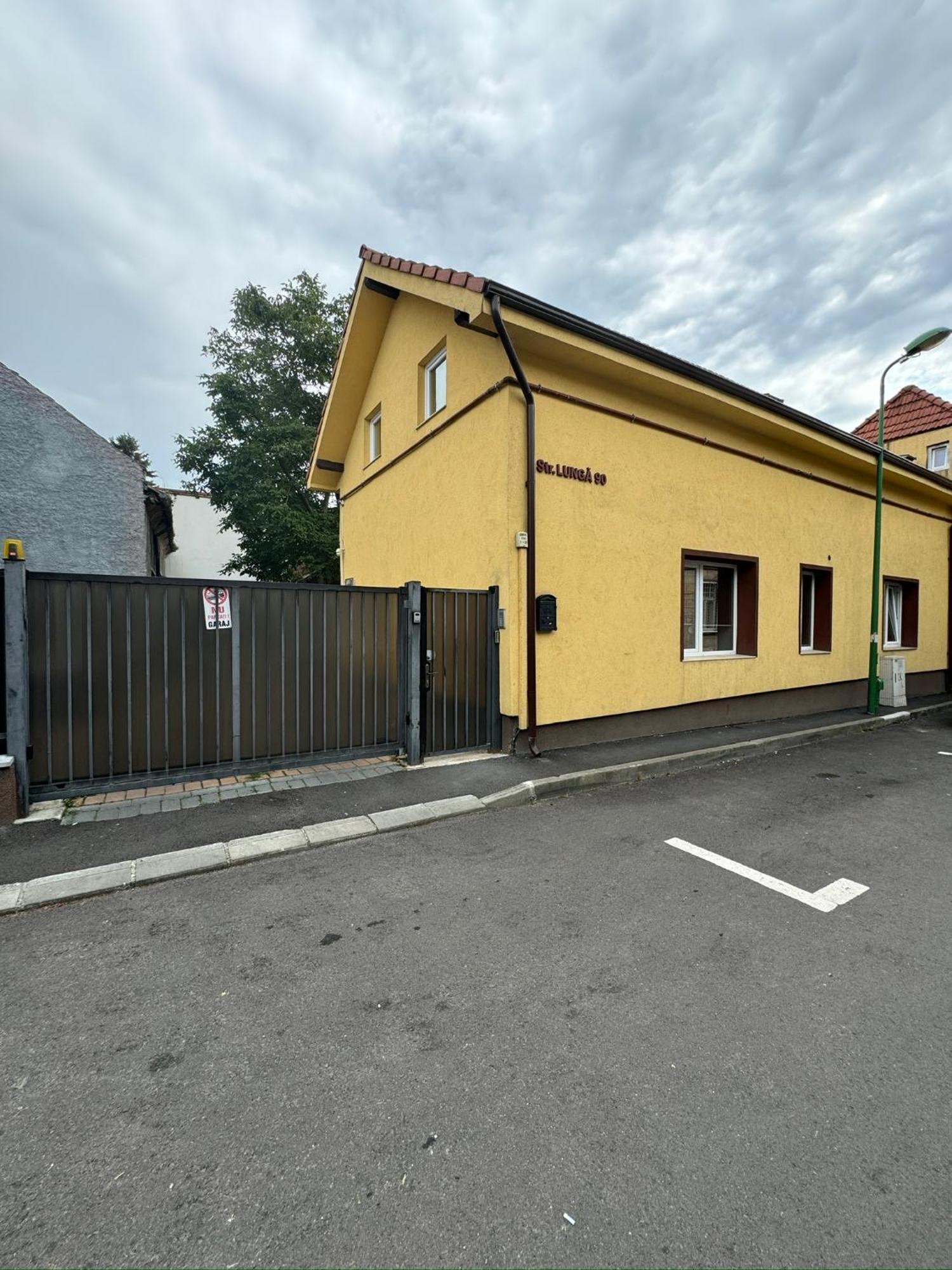 Apartamente De Inchiriat Lucky House Braşov Exterior foto