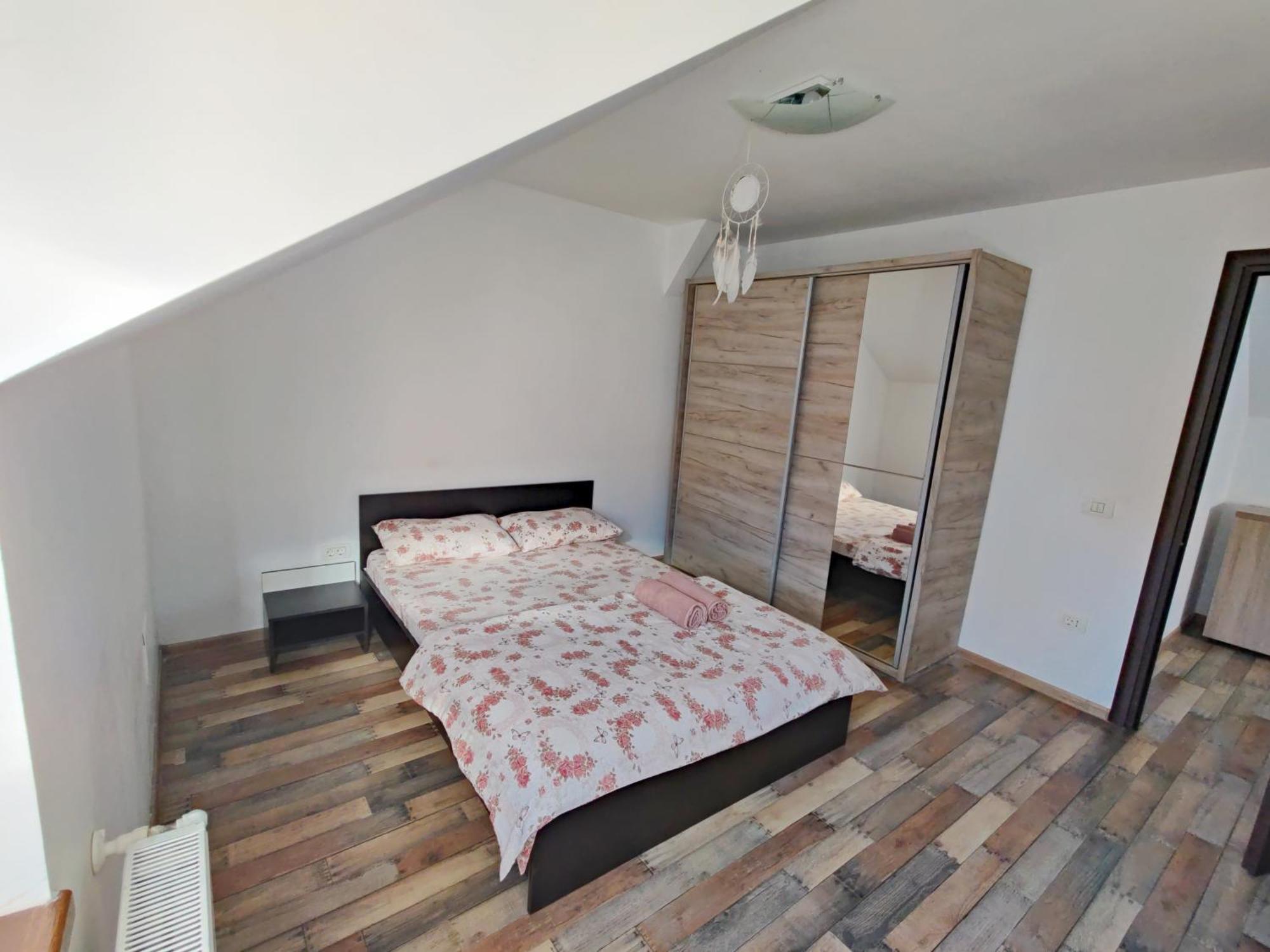 Apartamente De Inchiriat Lucky House Braşov Exterior foto