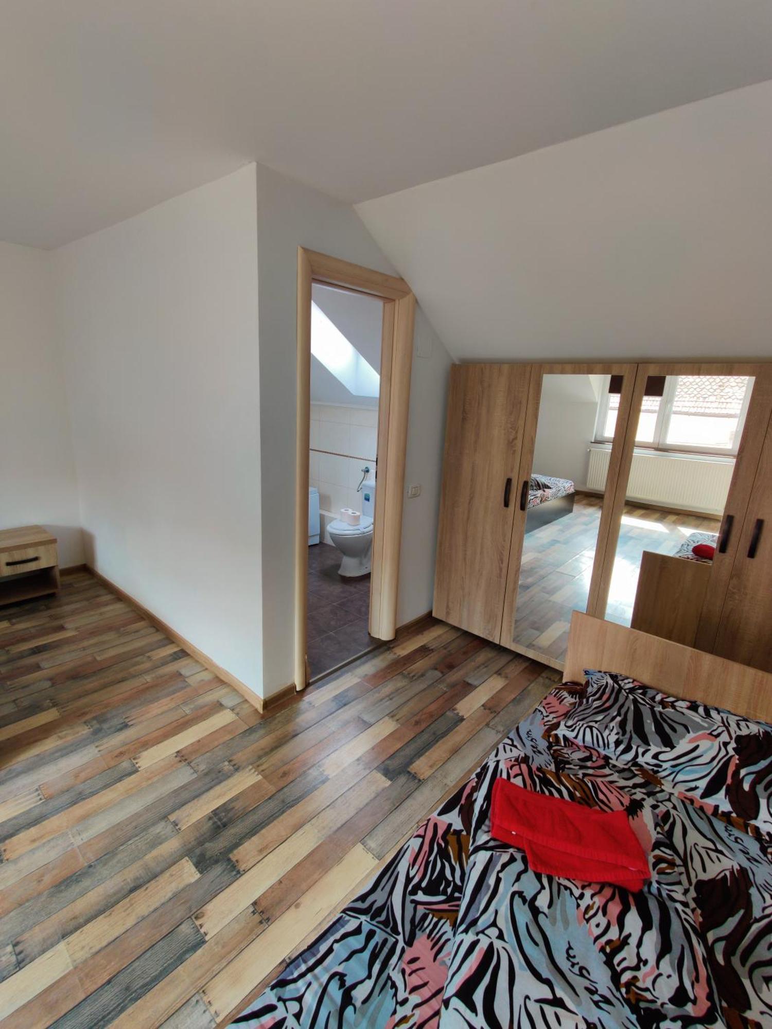 Apartamente De Inchiriat Lucky House Braşov Exterior foto